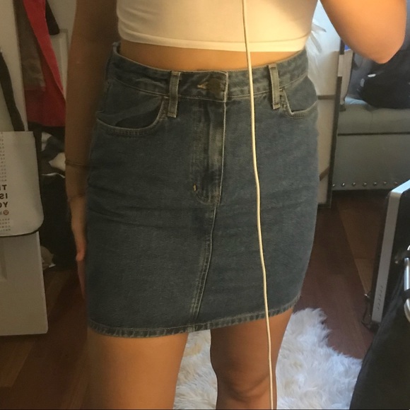 Urban Outfitters Dresses & Skirts - BDG denim skirt small